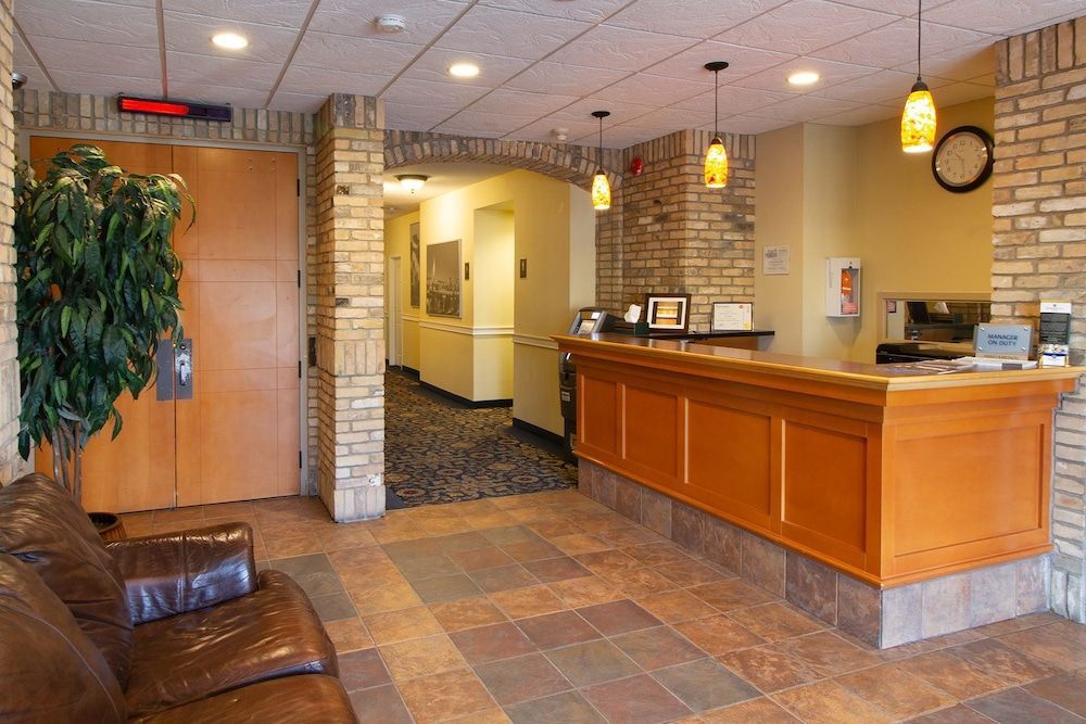 Park West Inn 1