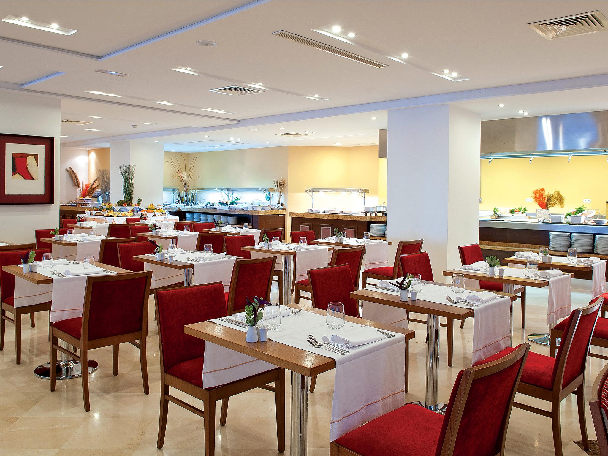 Estepona Hotel & Spa Resort 2