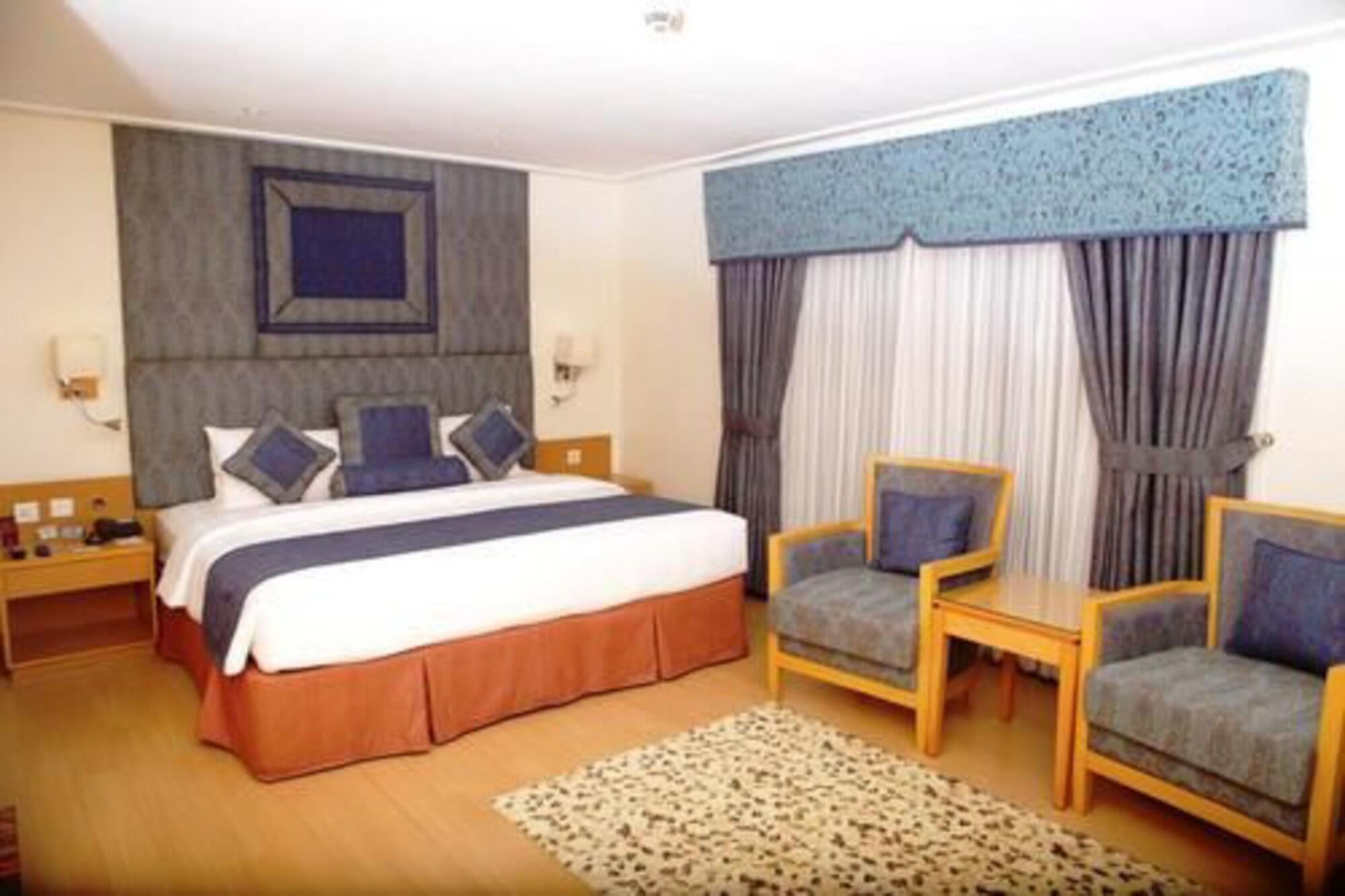 Park Lane Hotel 1