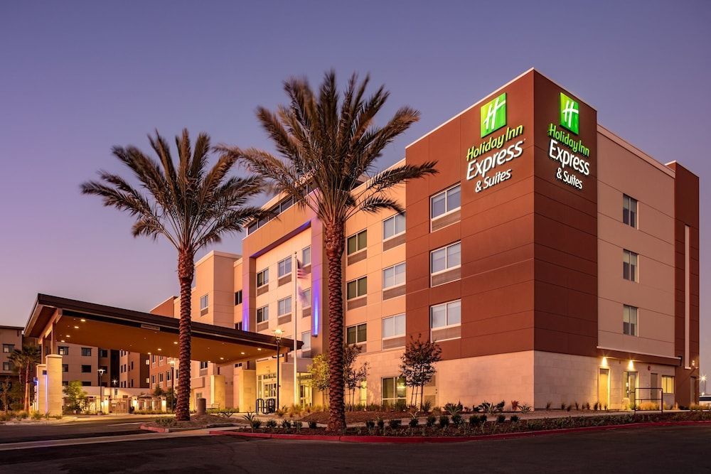 Holiday Inn Express & Suites MORENO VALLEY - RIVERSIDE by IHG 1