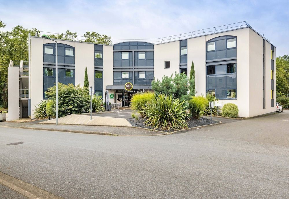 B&B HOTEL Cholet Sud 1