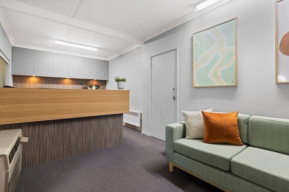 Oxley Court Serviced Apartments 2