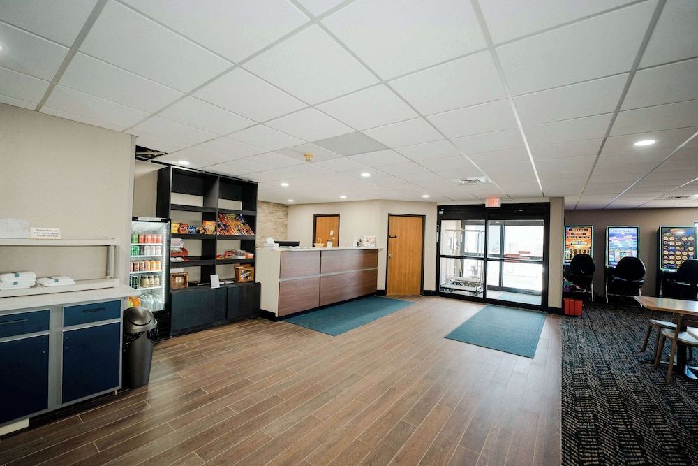 AmericInn by Wyndham Tomahawk 2