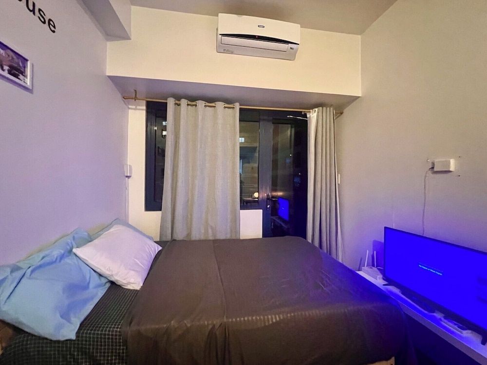 Makati Business District Residences 2