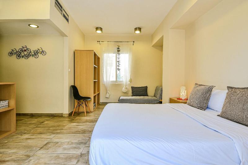 Athens Way Lofts 1