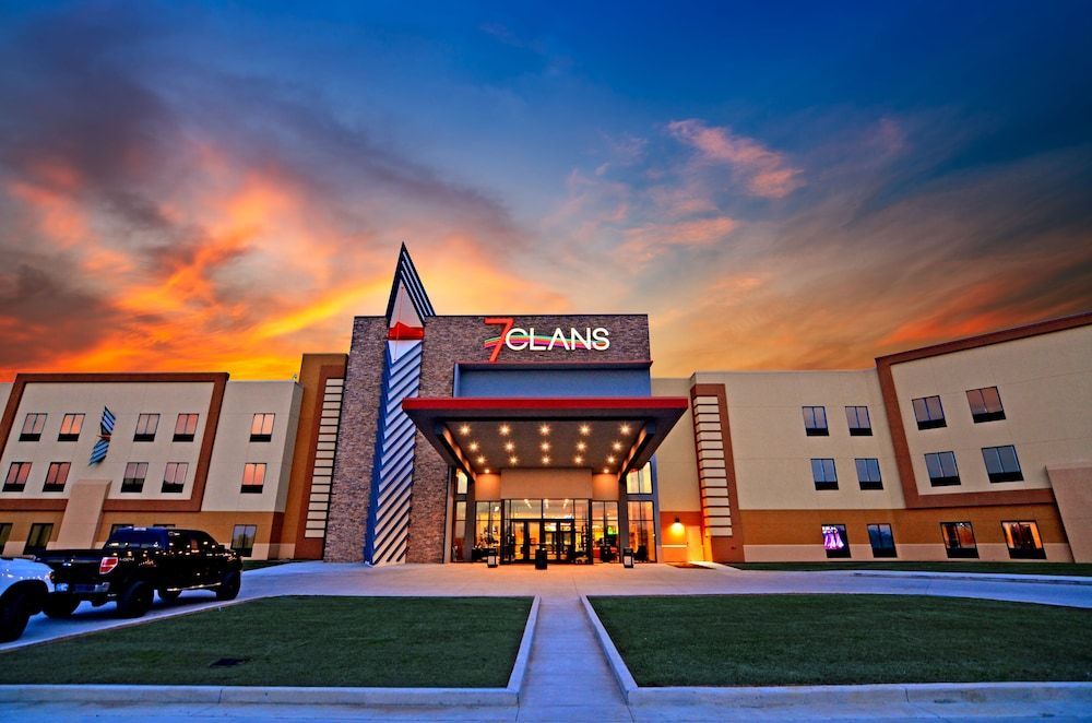 7Clans Hotel & Resort 1