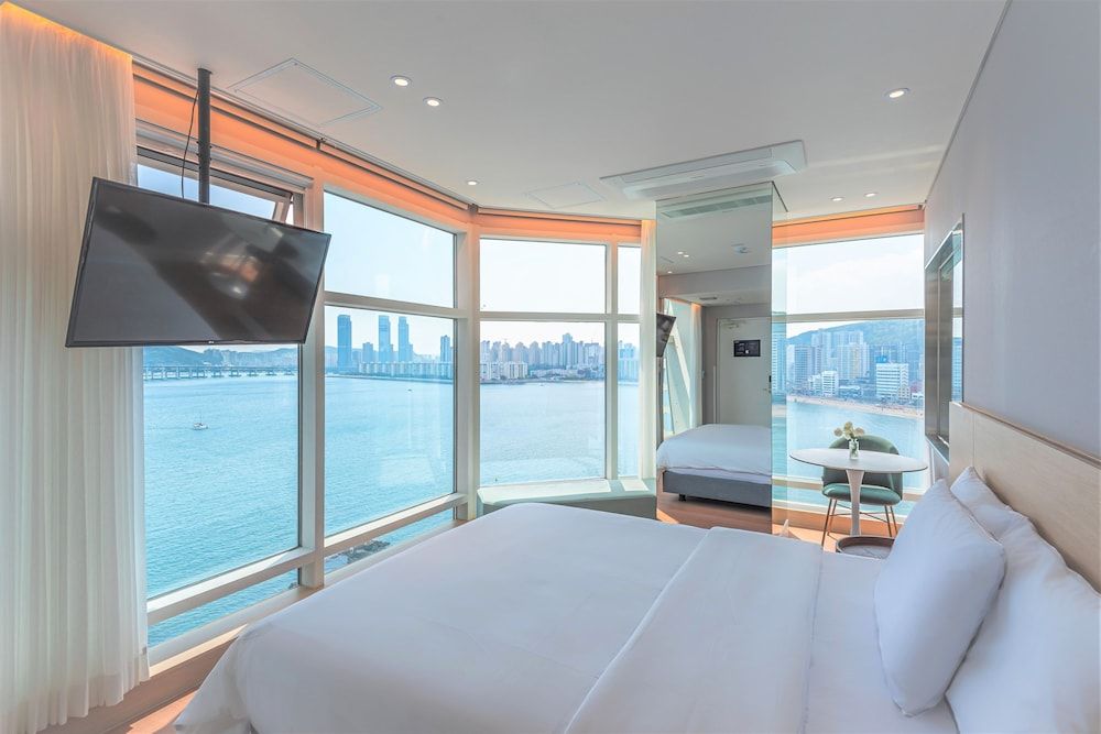 Hotel Marine view 1