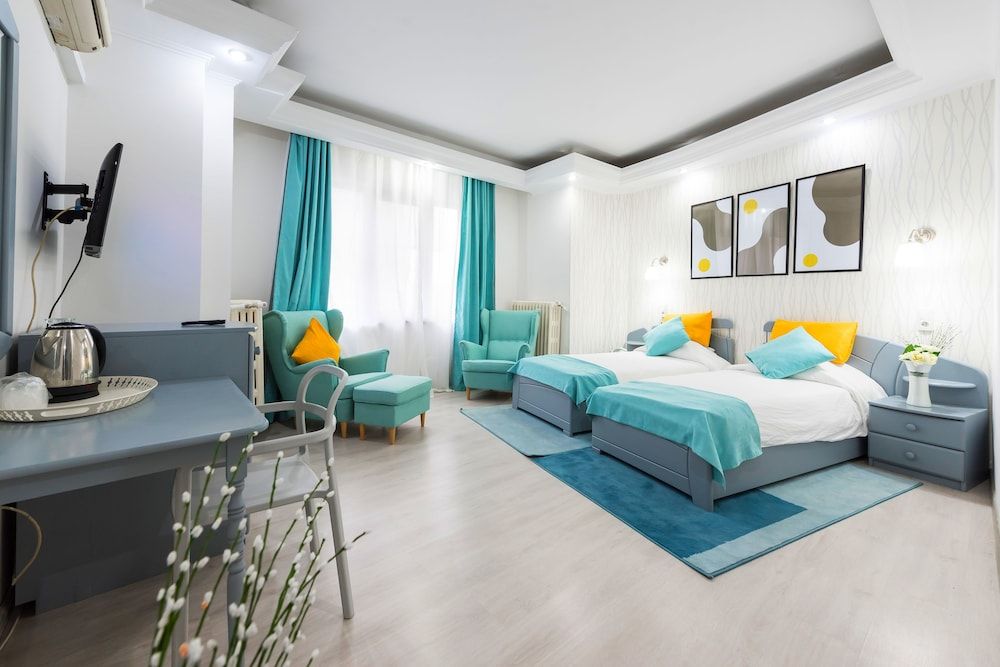 Relax Comfort Suites Hotel 1
