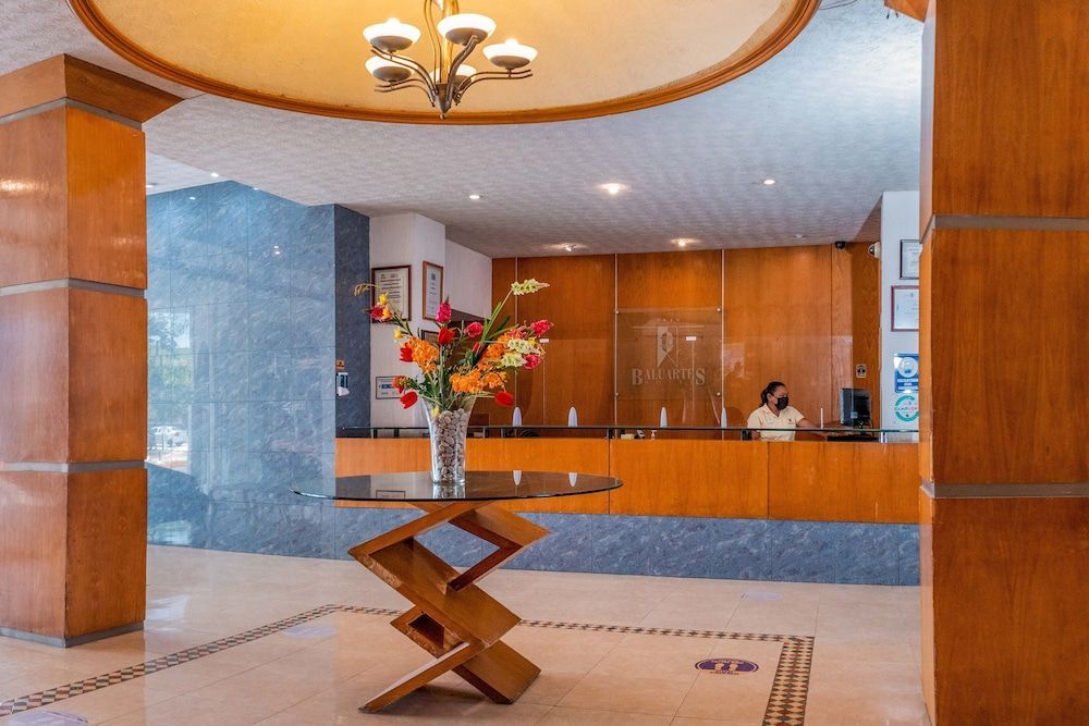 Hotel Baluartes 1