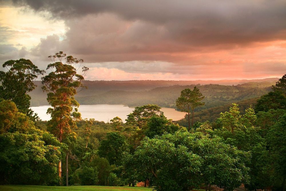 Montville Misty View Cottages 1