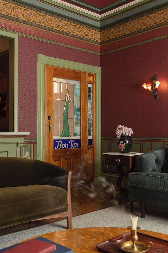 St. Elmo Hotel 2