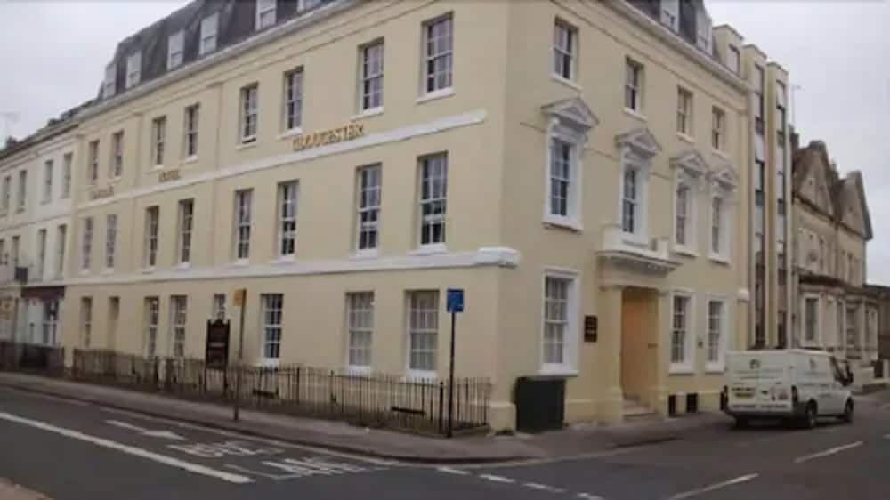 Central Hotel Gloucester 1