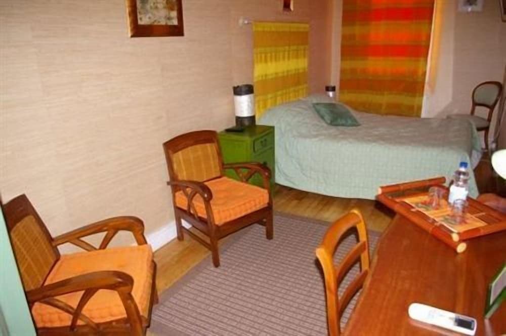 Chambres et table d'hôtes La Cognée 2