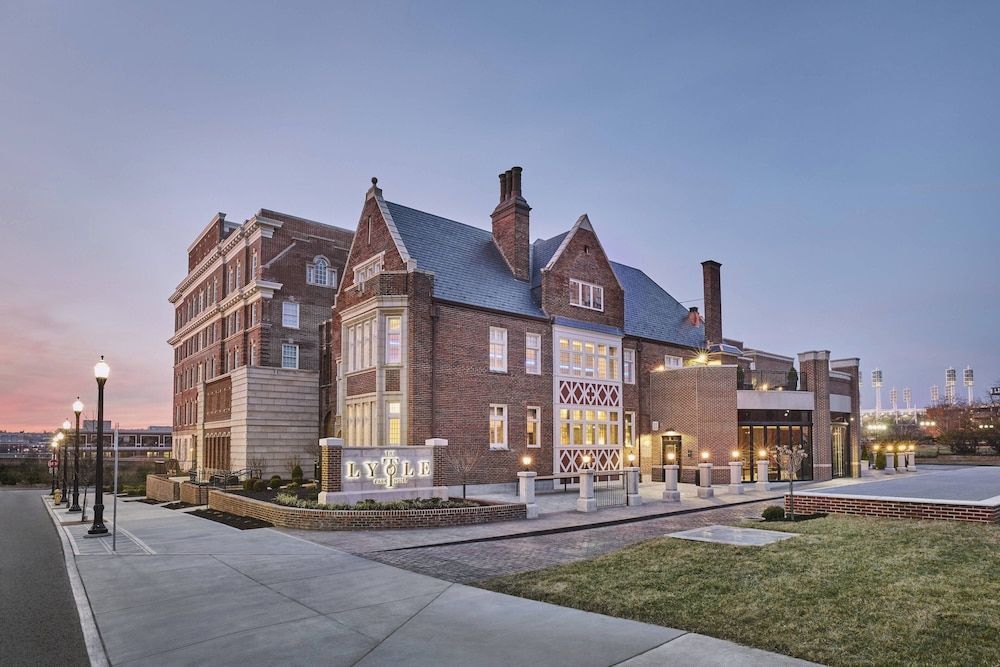 The Lytle Park Hotel, Autograph Collection 1