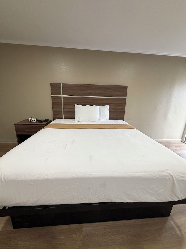 AC Suites 2