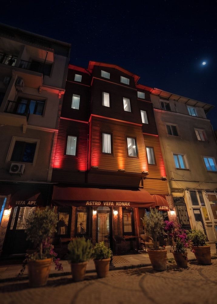 Astro Suites 1