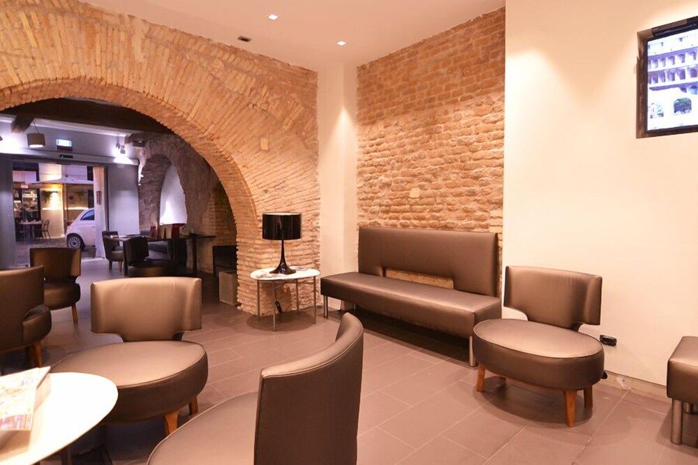 Hotel De Rome 1