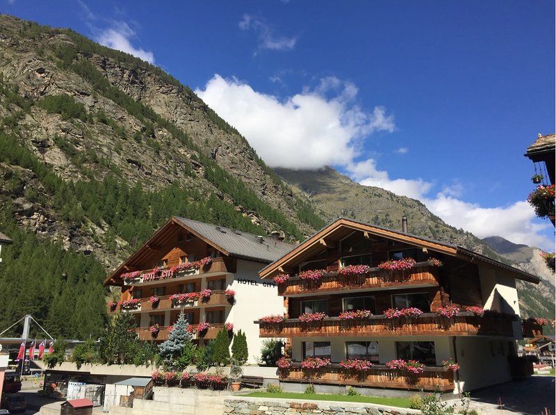 City Hotel Haupthaus And Nebenhaus 1
