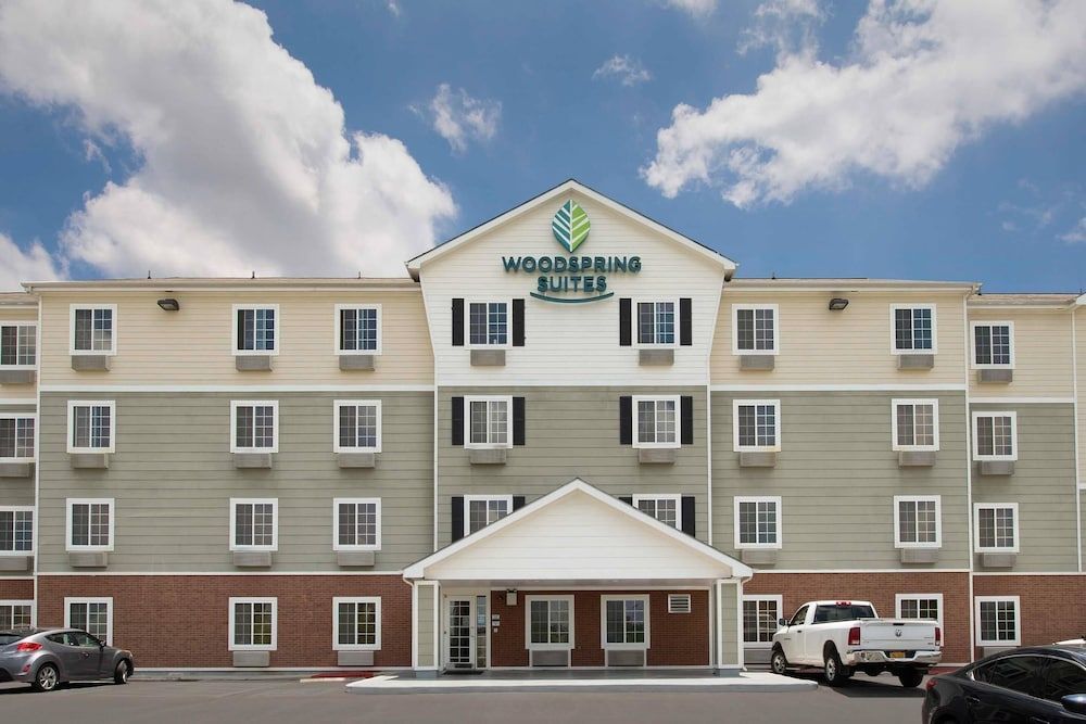 WoodSpring Suites San Antonio North Live Oak I-35 1