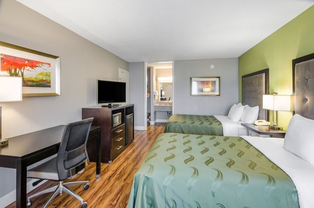 Quality Inn Roanoke Airport 1