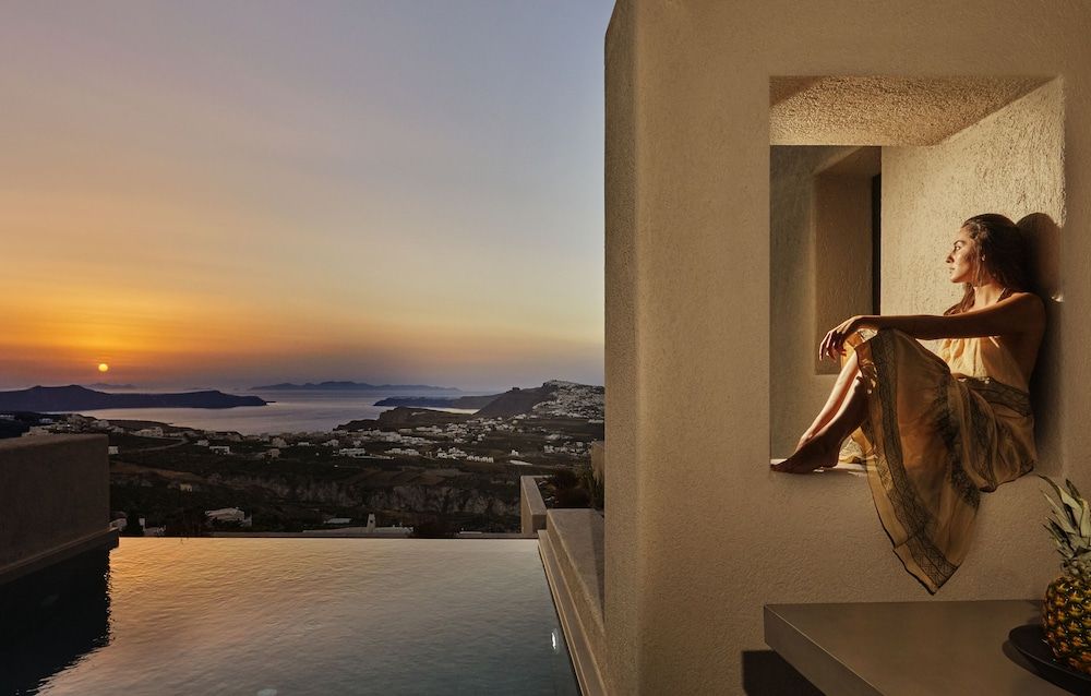 Halcyon Days Suites 1