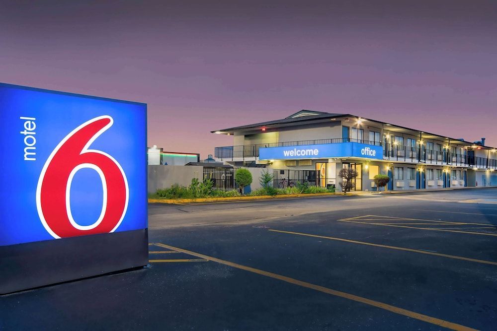 Motel 6 Jonesboro 1