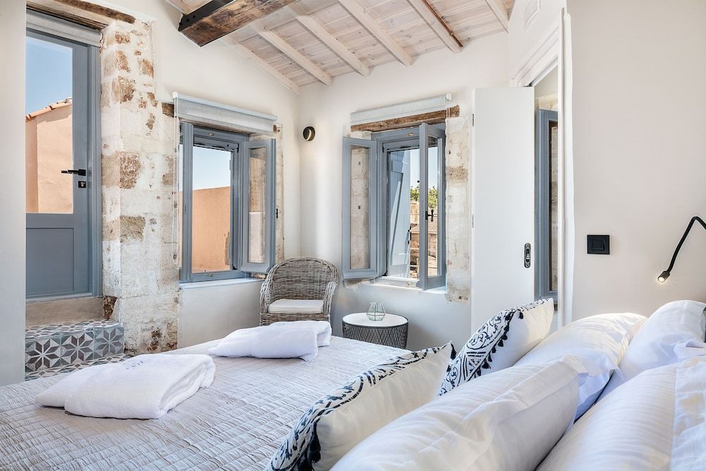 Aoria Estate Old Port 1