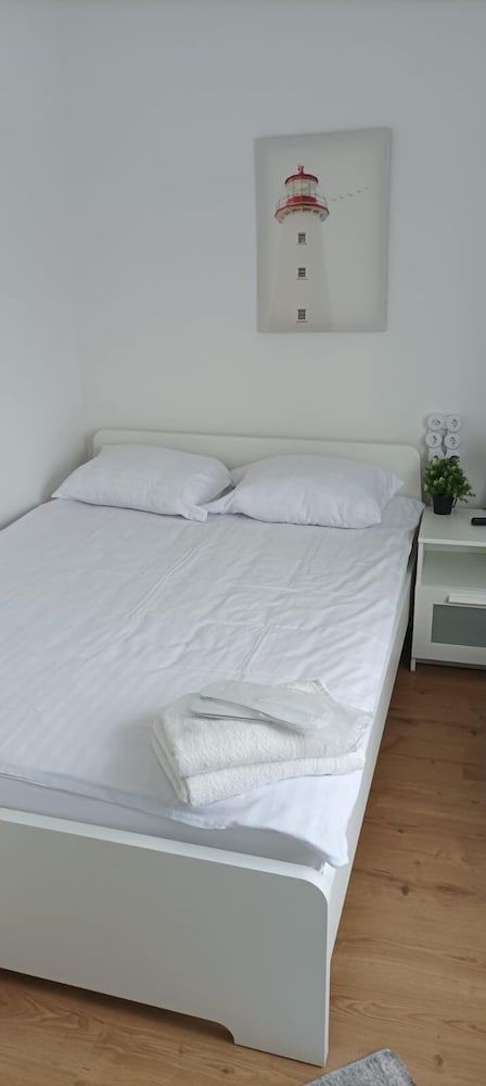 NTN HOUSE 1