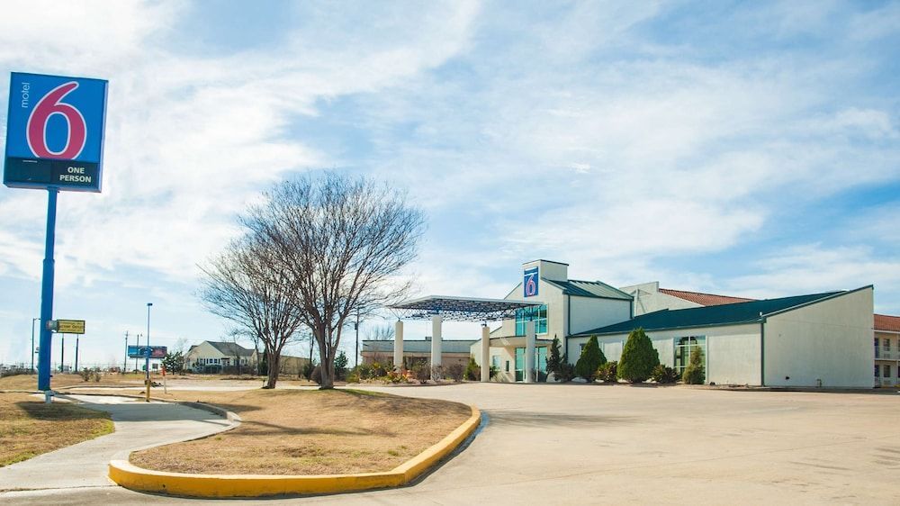 Motel 6 Corsicana, TX 1
