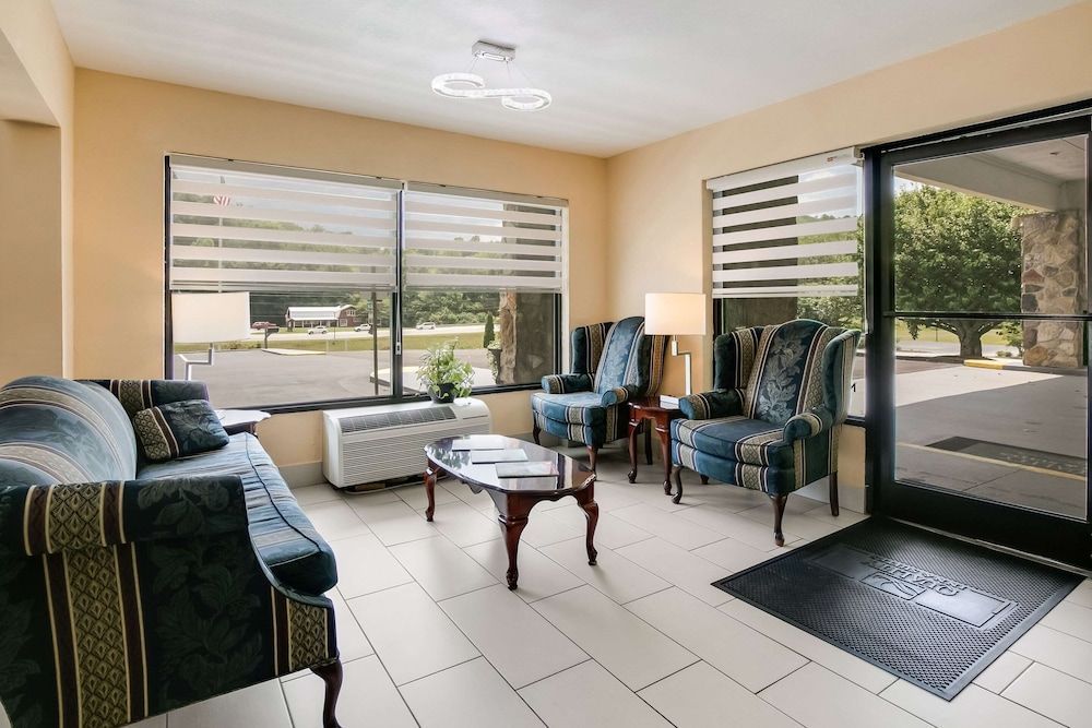 Quality Inn & Suites Mt Chalet 1