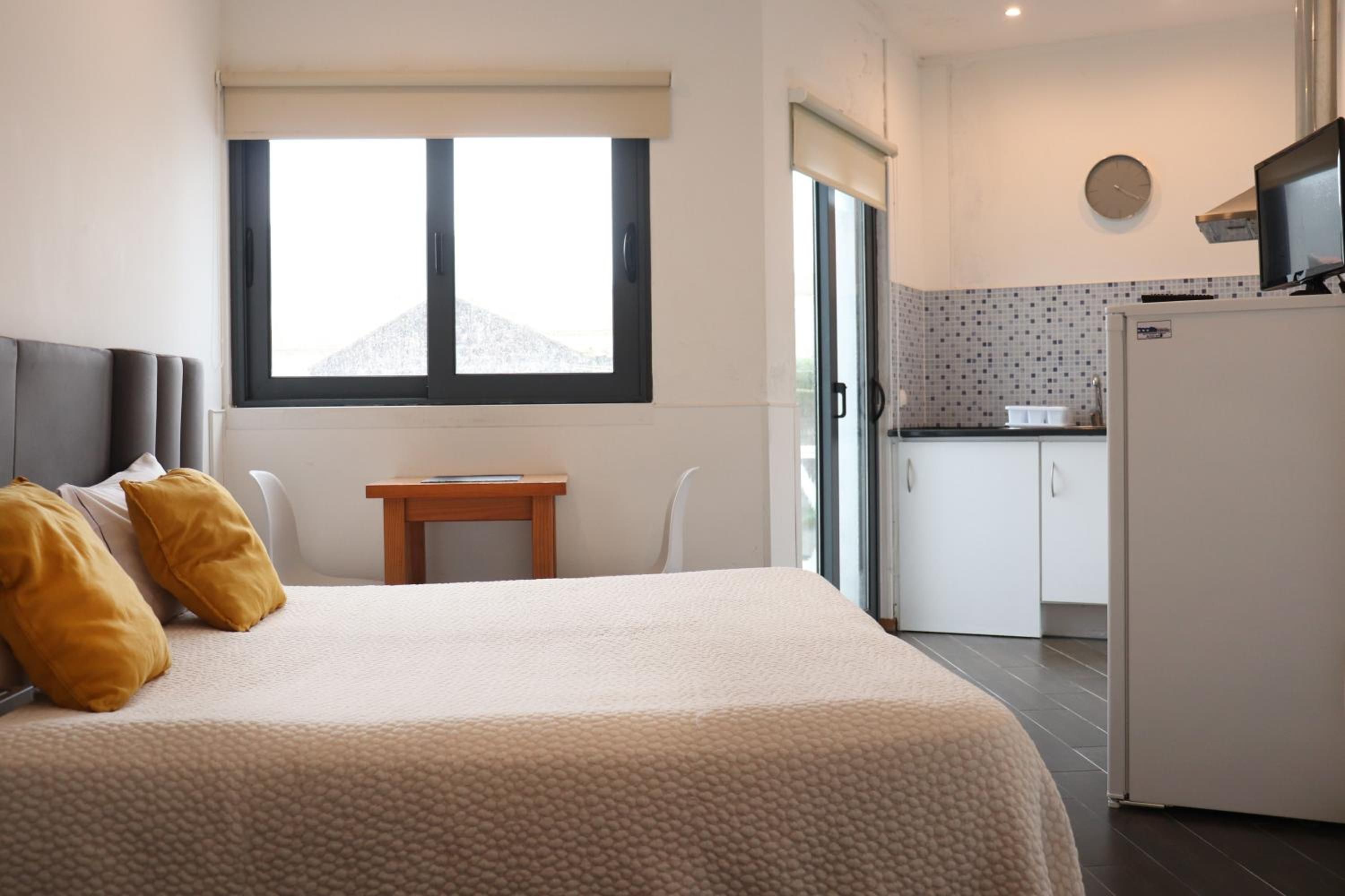 Faial Marina Apartments 1 1