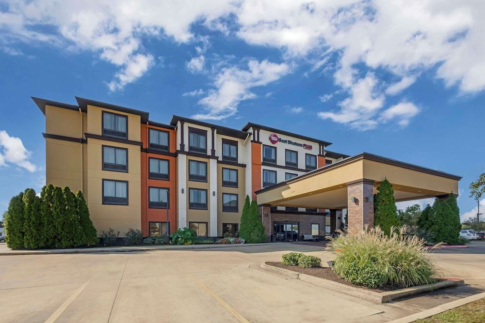 Best Western Plus Tupelo Inn & Suites 1
