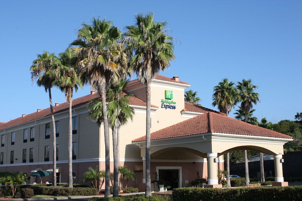 Holiday Inn Express CLERMONT by IHG 1