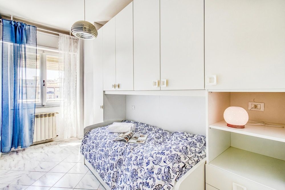 Bedo House - Beachfront Sea View Apartment in Follonica 1