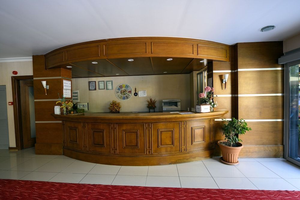 Karen Hotel 2