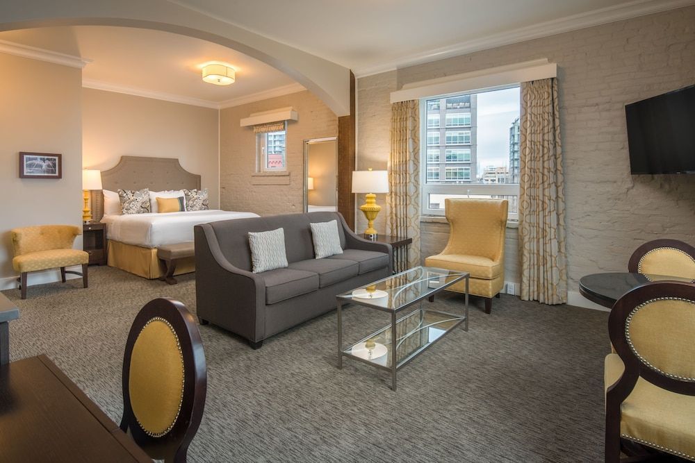The Mark Spencer Hotel 1