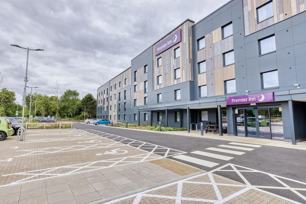 Premier Inn Milton Keynes - Willen Lake 1