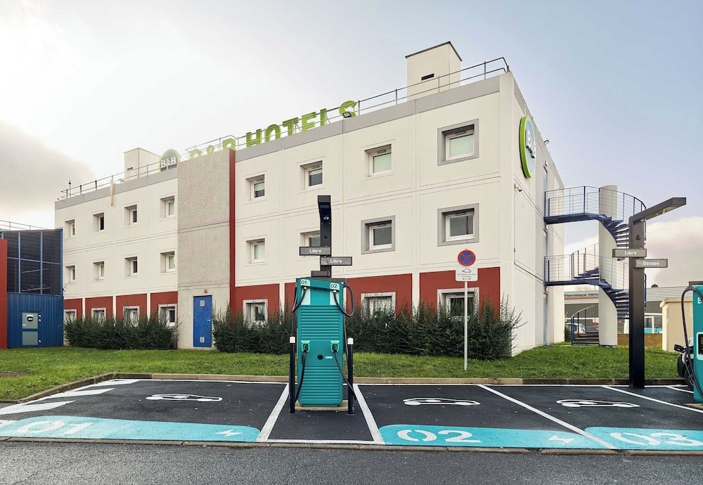 B&B HOTEL Cergy Pierrelaye 3 étoiles 1