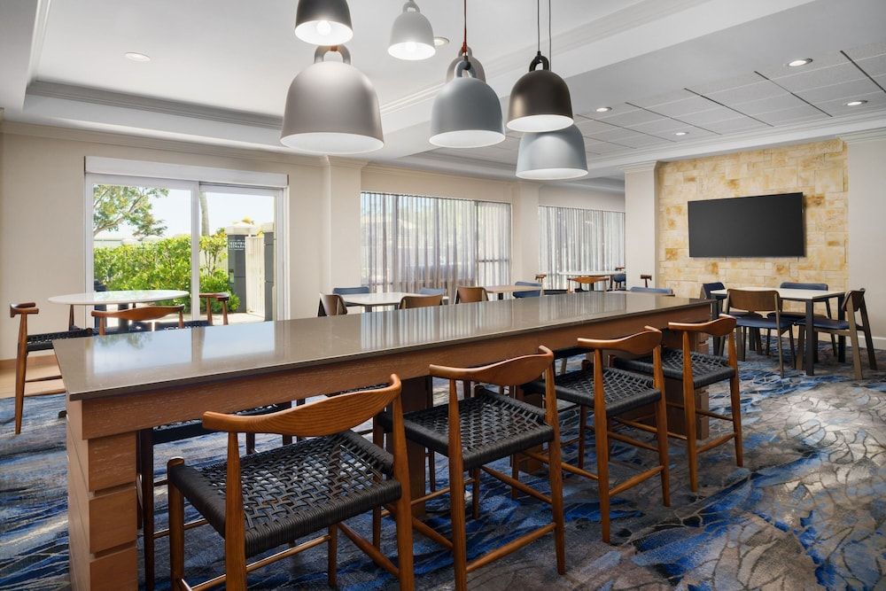 Fairfield Inn & Suites Boca Raton 2