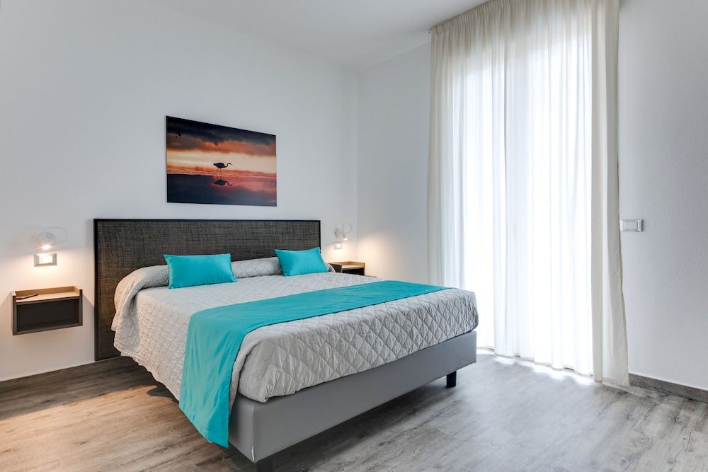 Elegance Suite Apartments - Siroli Collection 2