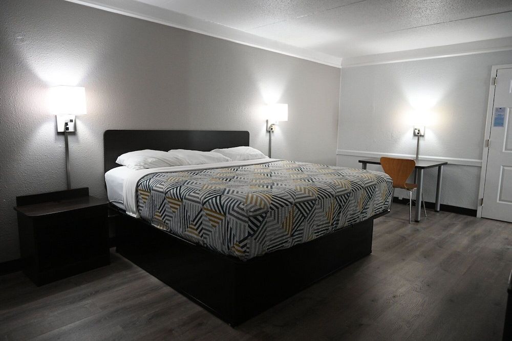 Motel 6 Hazelwood, MO 1