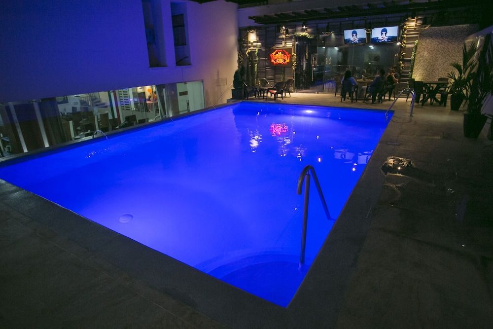 Hotel D' Leon 1