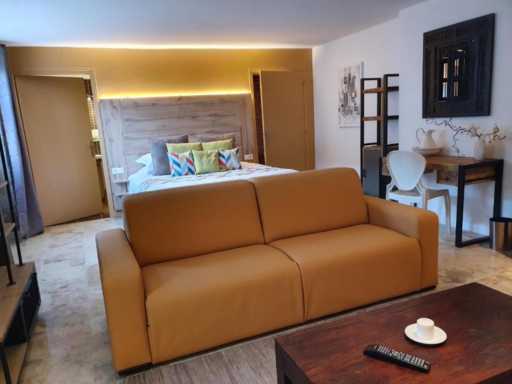Logis L'Auberge de Larressingle 1