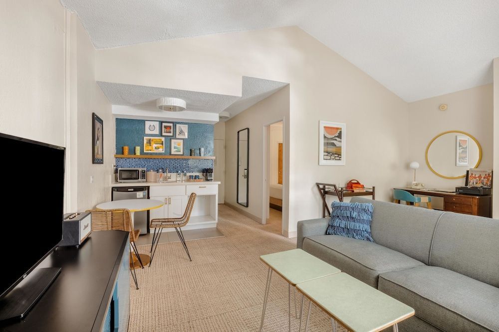 White Sands Hotel 1