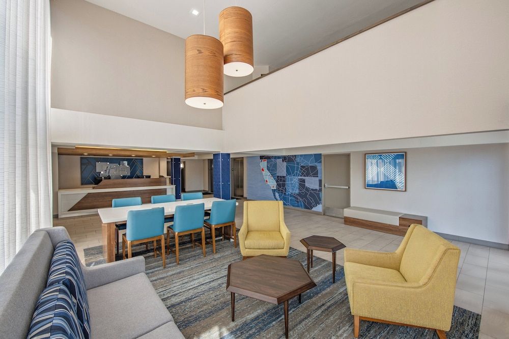 Holiday Inn Express SAN DIEGO SOUTH-NATIONAL CITY by IHG 2