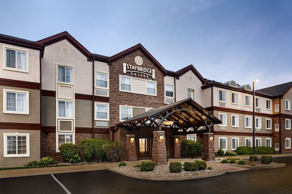 Staybridge Suites FORT WAYNE by IHG 1