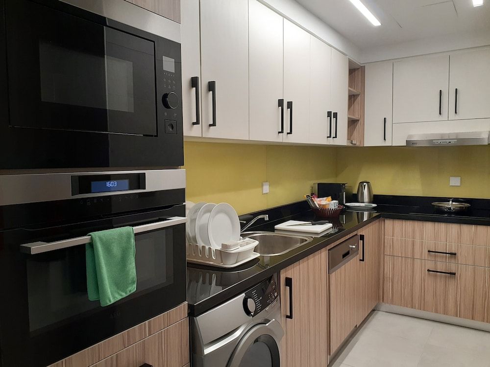 Somerset West Bay Doha 1