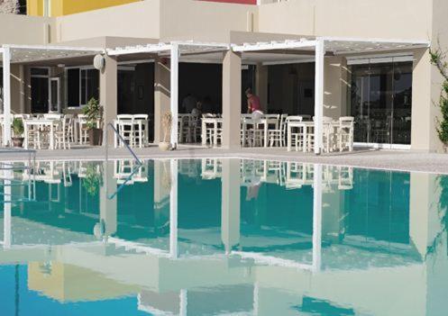 Apolis Beachscape Hotel 1