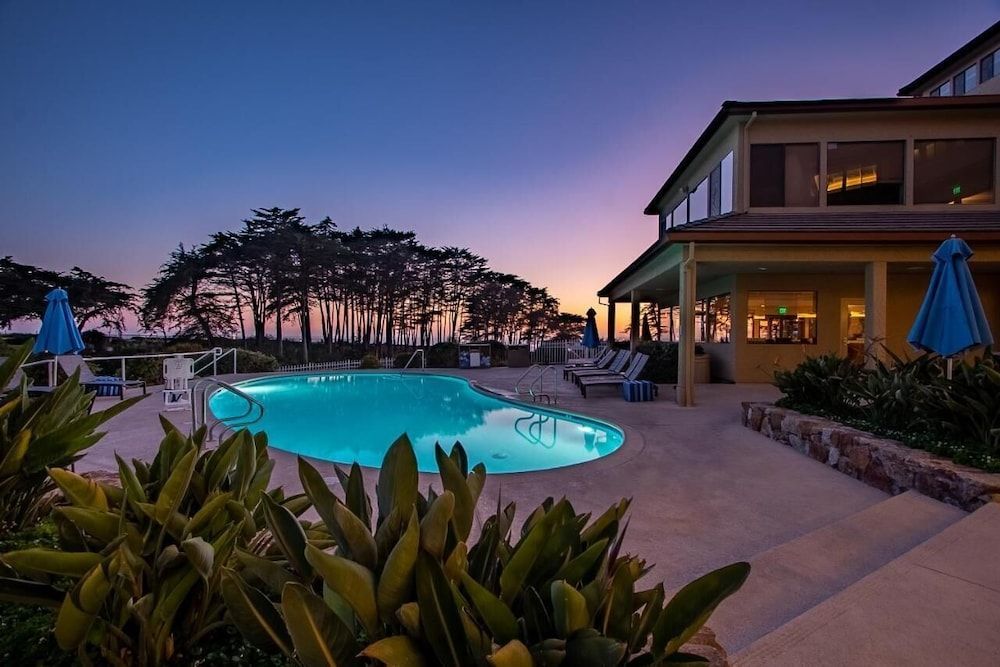 Seascape Beach Resort 1
