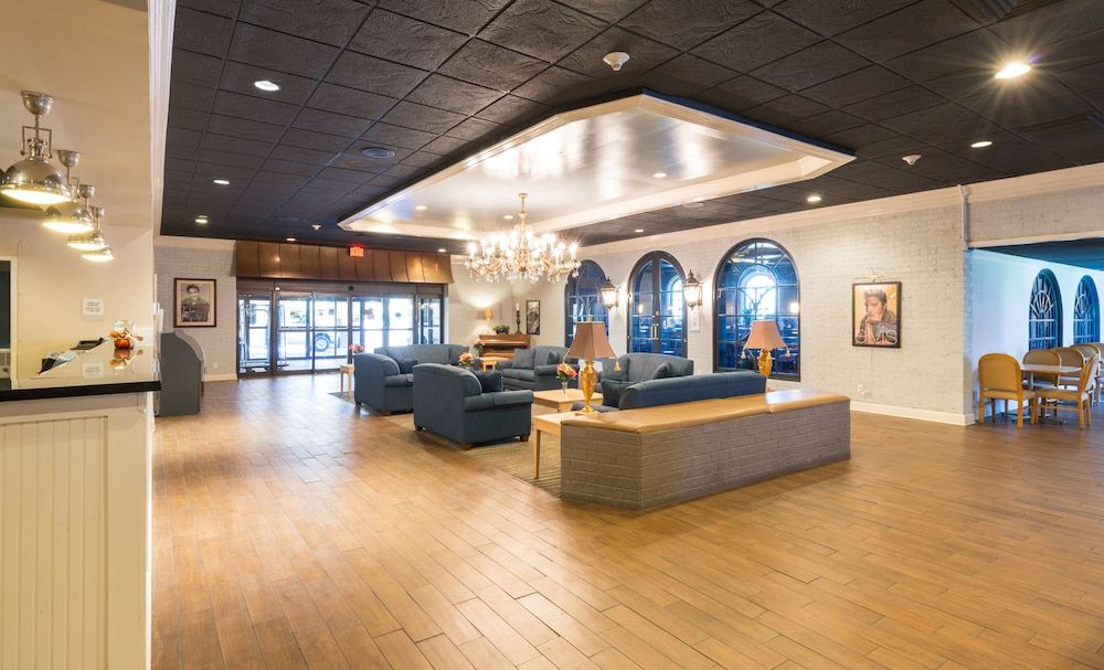 Travelodge by Wyndham Memphis Airport/Graceland 2